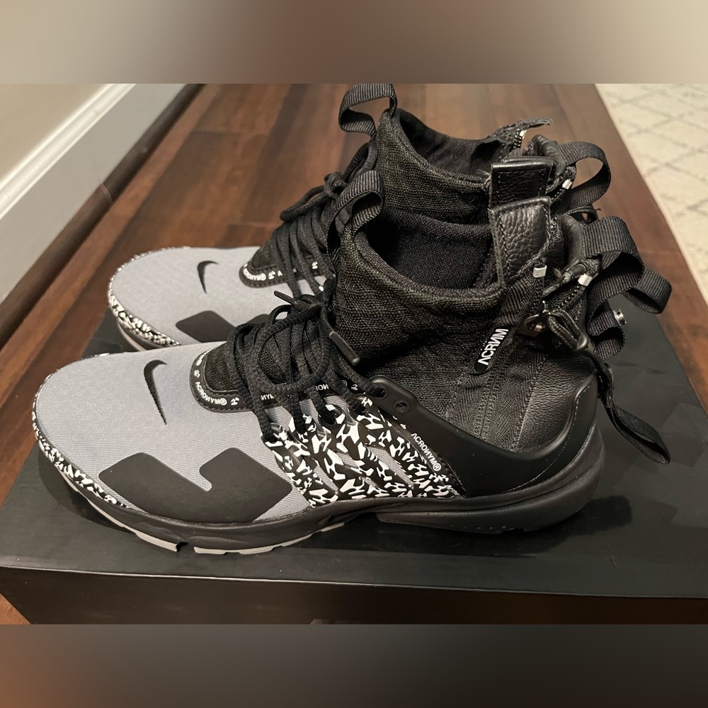 Nike Presto Acronym Size 8